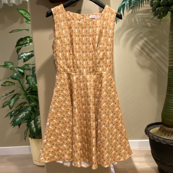 Cute girly dress size XS-S - Picture 1 of 2